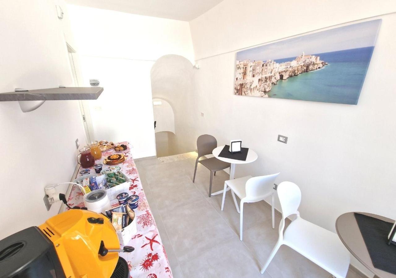 B&B Tra Le Vie Del Borgo Весте Екстериор снимка