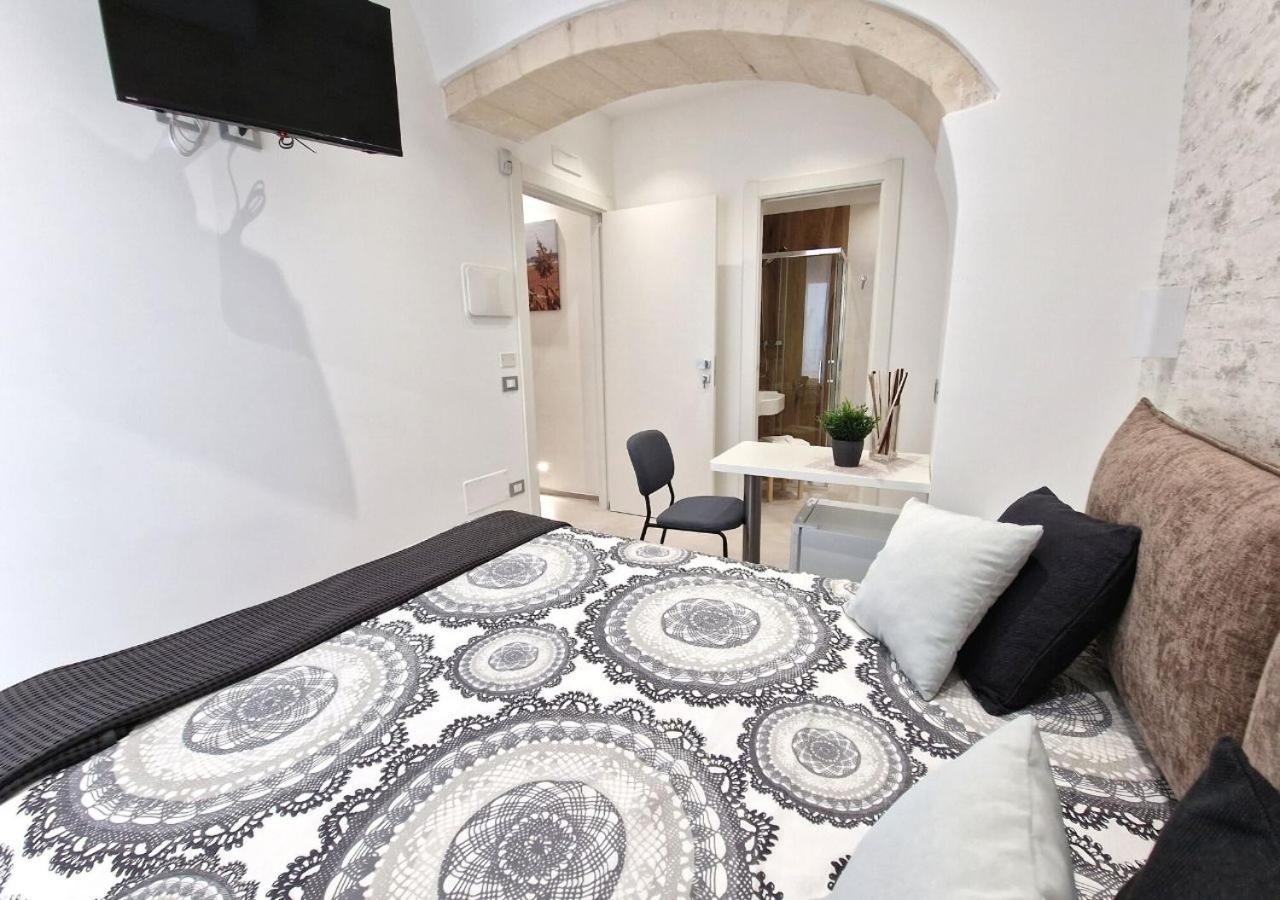 B&B Tra Le Vie Del Borgo Весте Екстериор снимка