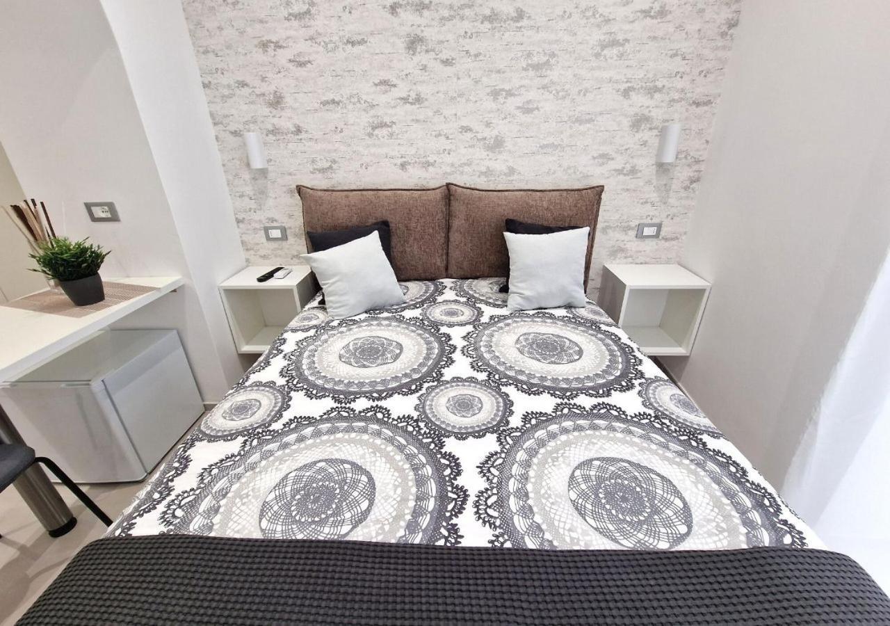 B&B Tra Le Vie Del Borgo Весте Екстериор снимка