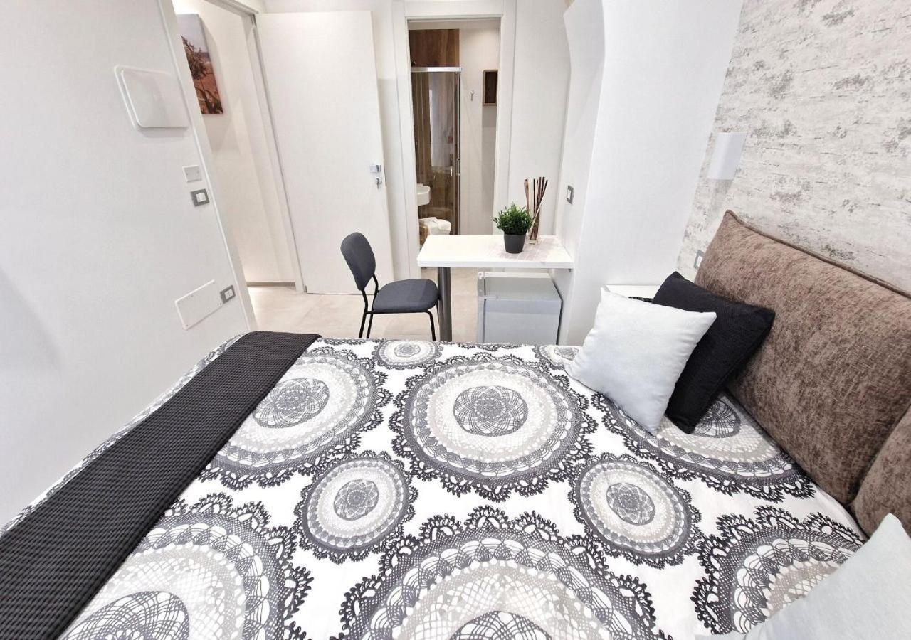 B&B Tra Le Vie Del Borgo Весте Екстериор снимка