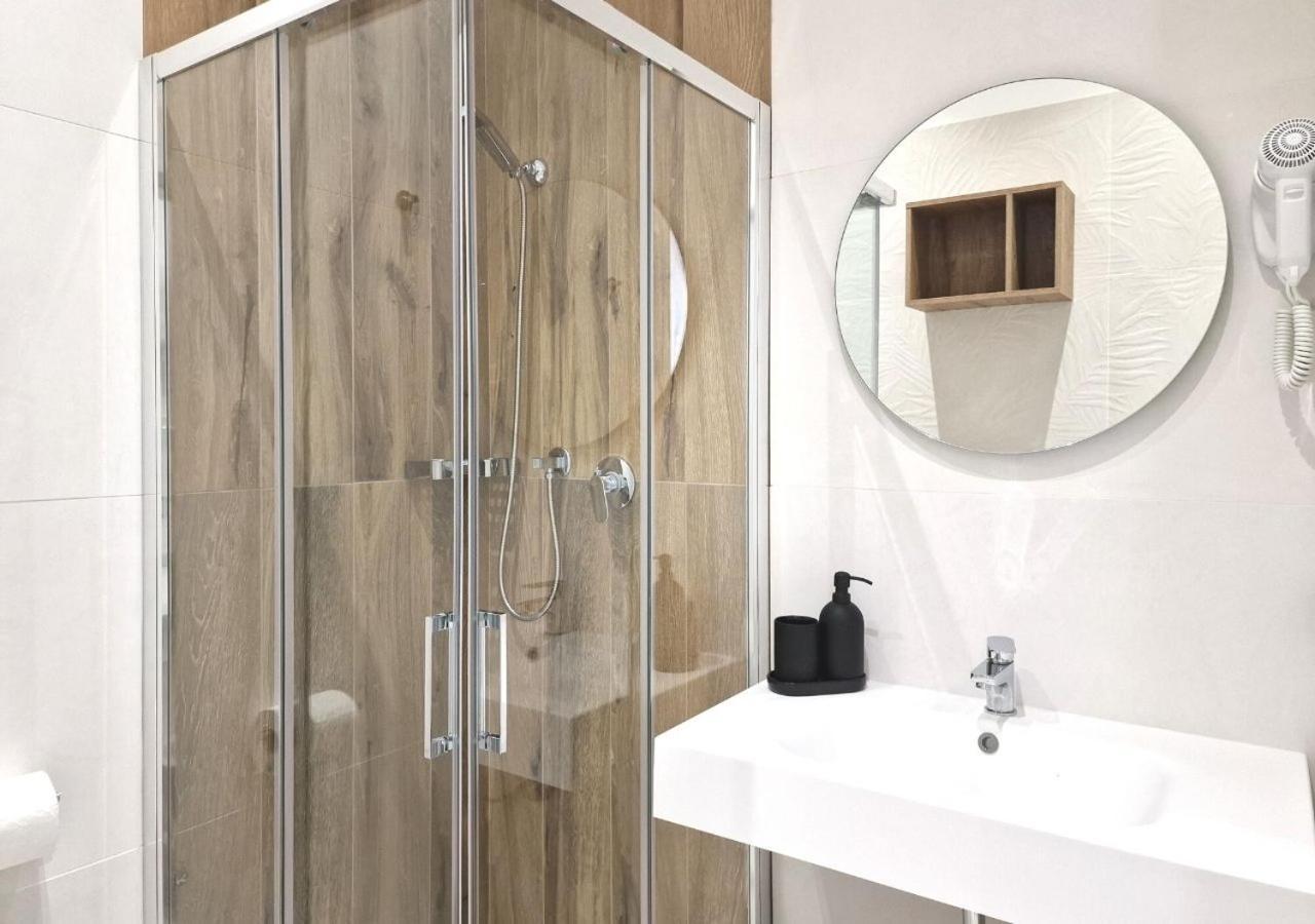 B&B Tra Le Vie Del Borgo Весте Екстериор снимка