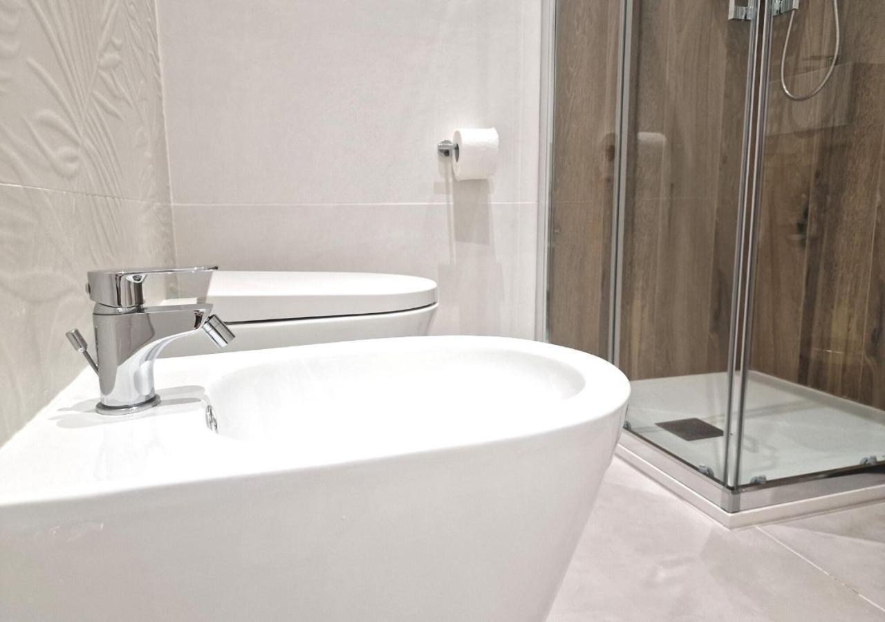 B&B Tra Le Vie Del Borgo Весте Екстериор снимка