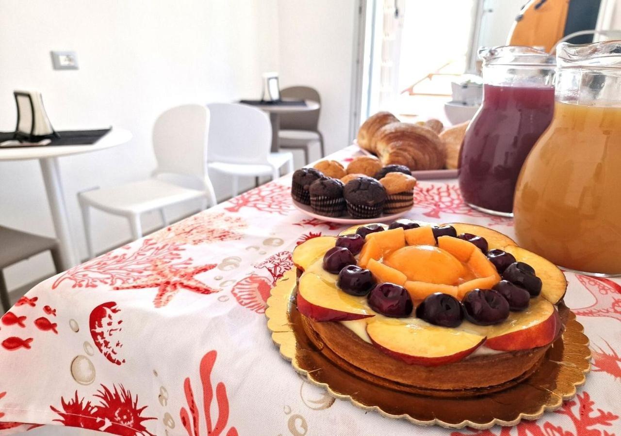 B&B Tra Le Vie Del Borgo Весте Екстериор снимка